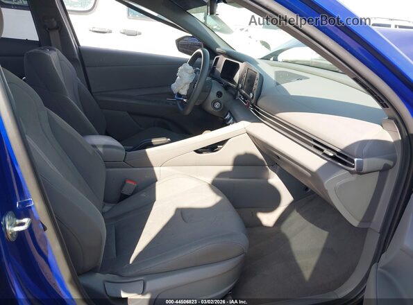 KMHLL4DG8RU708811 2024 HYUNDAI ELANTRA Blue Սալոնի դիմացի տեսք