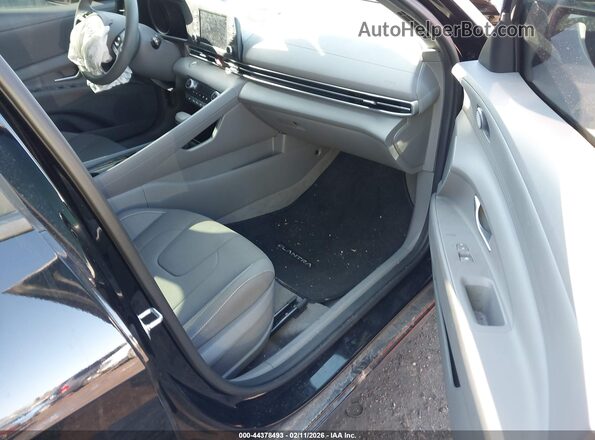 KMHLM4AJ2PU087883 2023 HYUNDAI ELANTRA HYBRID Black Вид салону спереду