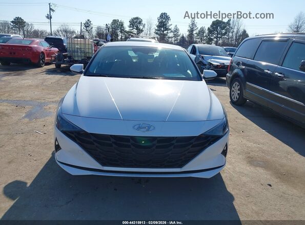 KMHLM4AJ4PU071460 2023 HYUNDAI ELANTRA HYBRID Белый Вид щитка приборов