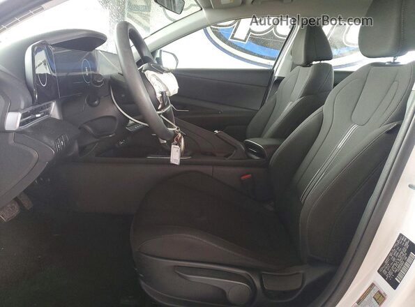 KMHLM4DG2RU731076 2024 HYUNDAI ELANTRA White 