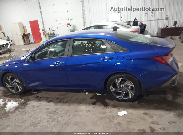 KMHLM4DG3SU072818 2025 HYUNDAI ELANTRA Blue Панорамний вид салону 360°