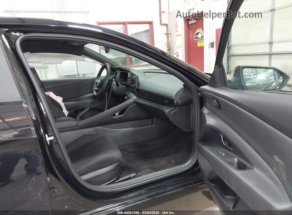 KMHLM4DG7TU112481 2026 HYUNDAI ELANTRA Black 