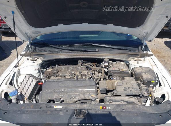 KMHLP4DG4RU818324 2024 HYUNDAI ELANTRA White 