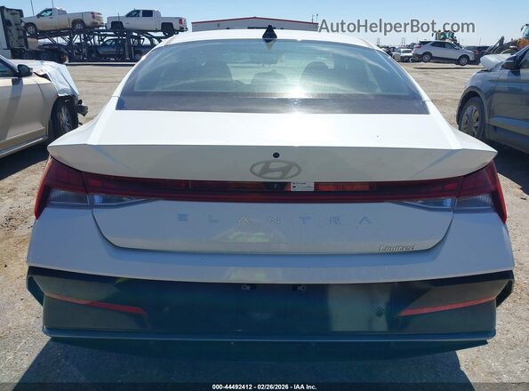 KMHLP4DG4RU818324 2024 HYUNDAI ELANTRA White 