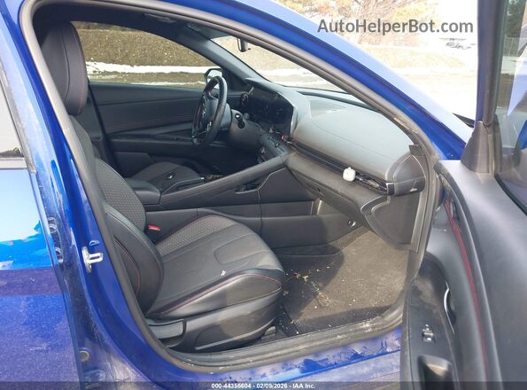 KMHLR4AF1PU620822 2023 HYUNDAI ELANTRA Blue Vista interior delantera