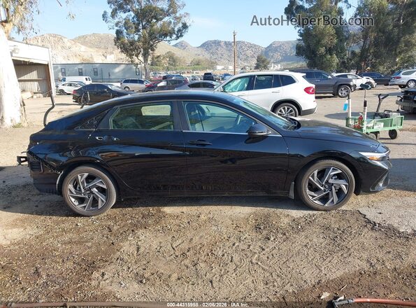 KMHLS4DG6SU946536 2025 HYUNDAI ELANTRA Black 360 interior view