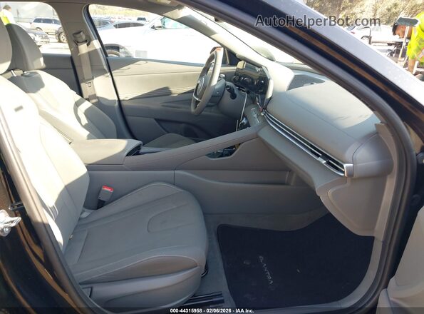 KMHLS4DG6SU946536 2025 HYUNDAI ELANTRA Black Front interior view