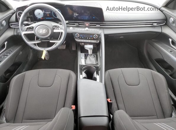 KMHLS4DG8RU711940 2024 HYUNDAI ELANTRA Черный Вид панели приборов