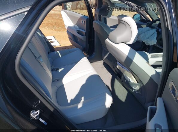 KMHM34AAXSA114216 2025 HYUNDAI IONIQ 6 Black Widok naklejki z numerem VIN