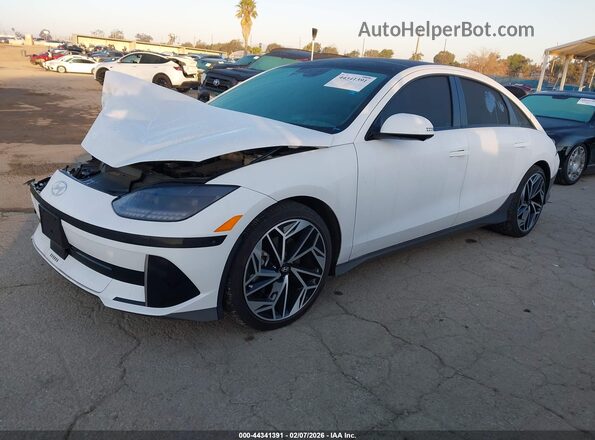 KMHM54AA4RA074008 2024 HYUNDAI IONIQ 6 White Առջևի ձախ երեք քառորդ տեսարան