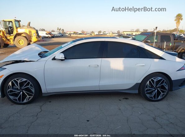 KMHM54AA4RA074008 2024 HYUNDAI IONIQ 6 White Սալոնի 360 աստիճան տեսք