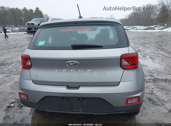 KMHRC8A32RU307127 2024 HYUNDAI VENUE Silver 