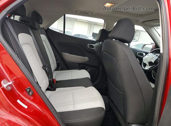 KMHRC8A33NU183413 2022 HYUNDAI VENUE Red Вид задніх сидінь