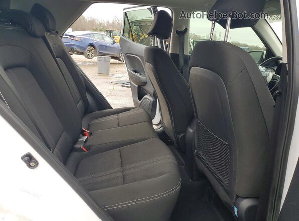 KMHRC8A35MU096739 2021 HYUNDAI VENUE White 