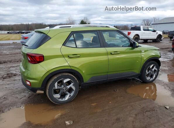 KMHRC8A35MU120277 2021 HYUNDAI VENUE Green Trasero derecho