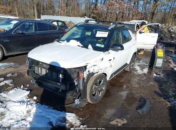 KMHRC8A38NU150486 2022 HYUNDAI VENUE White Դիմացի տեսք