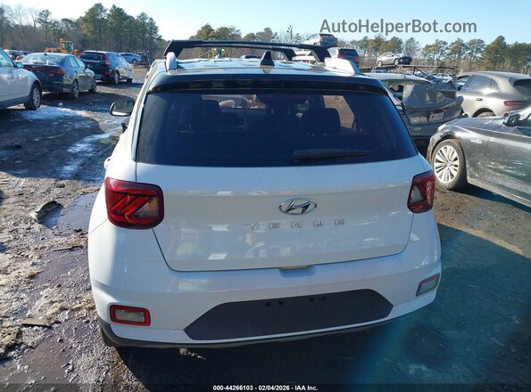 KMHRC8A38NU150486 2022 HYUNDAI VENUE White 