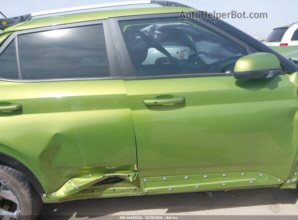 KMHRC8A38RU293461 2024 HYUNDAI VENUE Green 