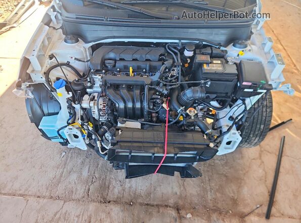 KMHRC8A38TU432558 2026 HYUNDAI VENUE Белый Вид задней части салона
