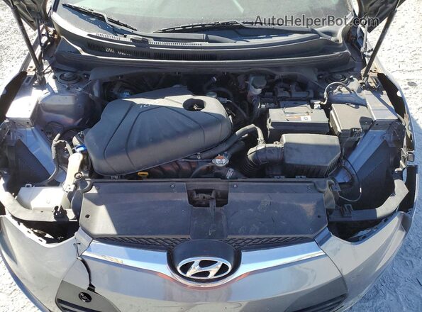 KMHTC6AD0HU310495 2017 HYUNDAI VELOSTER Gray უკანა სალონის ხედი