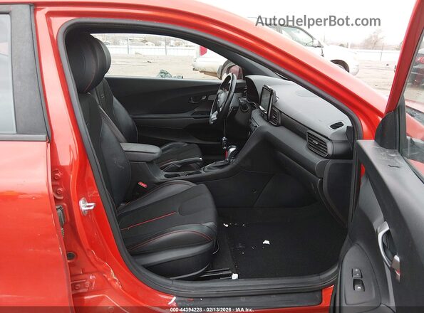 KMHTG6AF3KU005327 2019 HYUNDAI VELOSTER Orange Front interior view