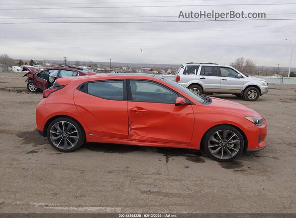 KMHTG6AF3KU005327 2019 HYUNDAI VELOSTER Orange Rear interior view