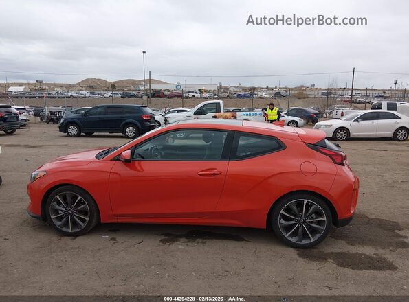 KMHTG6AF3KU005327 2019 HYUNDAI VELOSTER Orange 360 interior view