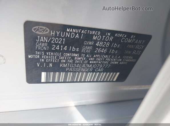 KMTG34LA3MU079777 2021 GENESIS G70 White Vista del compartimento del motor