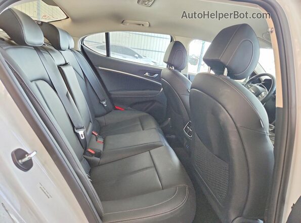 KMTG34SC0SU155486 2025 GENESIS G70 White Vista de los asientos traseros