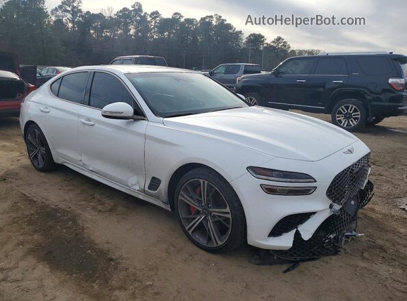 KMTG34SC5RU137012 2024 GENESIS G70 Белый Передняя правая четверть