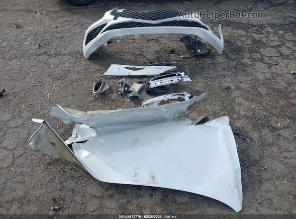 KMTG34SC8RU141376 2024 GENESIS G70 White Вид щитка приладів