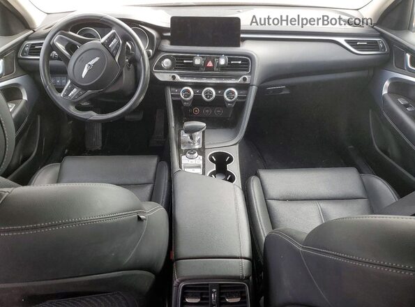 KMTG34TA2PU132716 2023 GENESIS G70 Red Widok deski rozdzielczej
