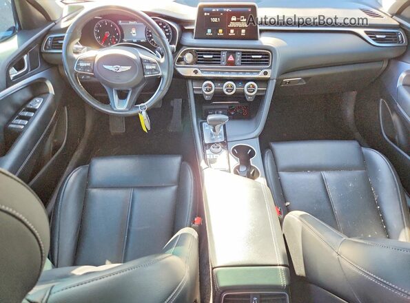 KMTG64LA8MU070905 2021 GENESIS G70 Charcoal Widok deski rozdzielczej