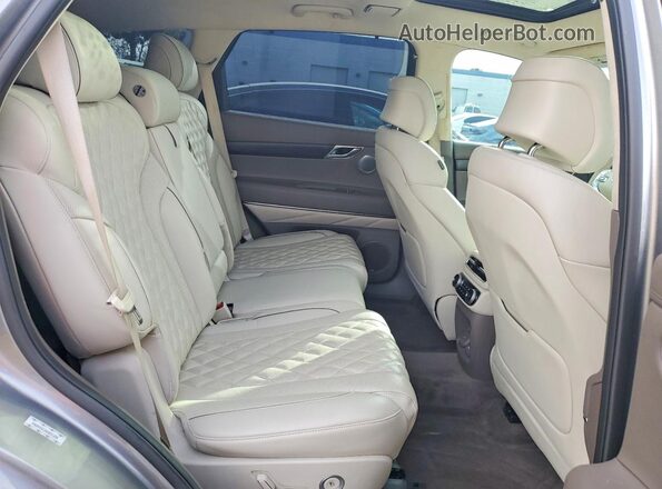KMUHCESC2MU031339 2021 GENESIS GV80 Silver Rear seats view