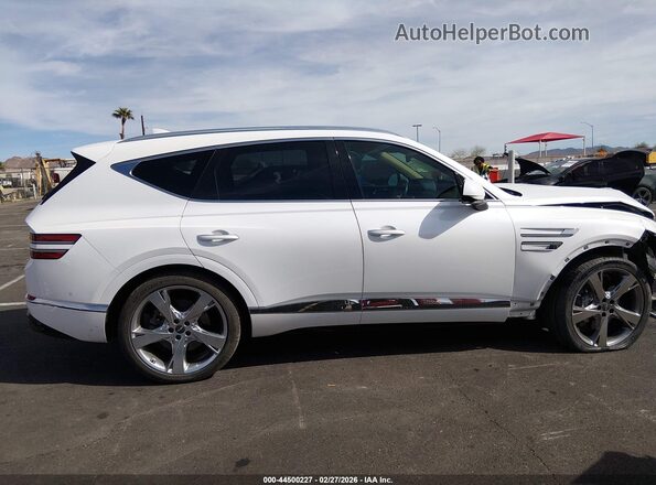 KMUHCESC6MU038990 2021 GENESIS GV80 White 360 interior view