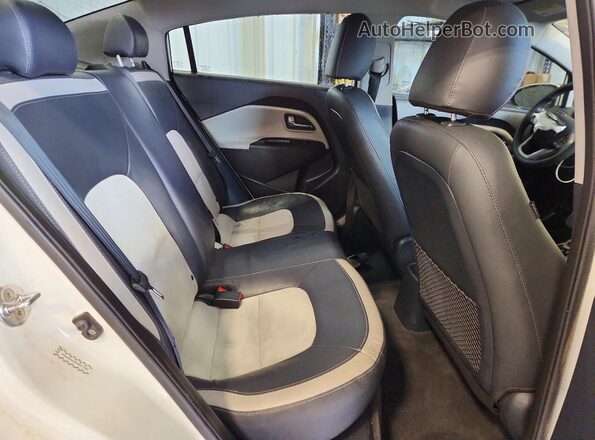 KNADM4A38H6071832 2017 KIA RIO White 