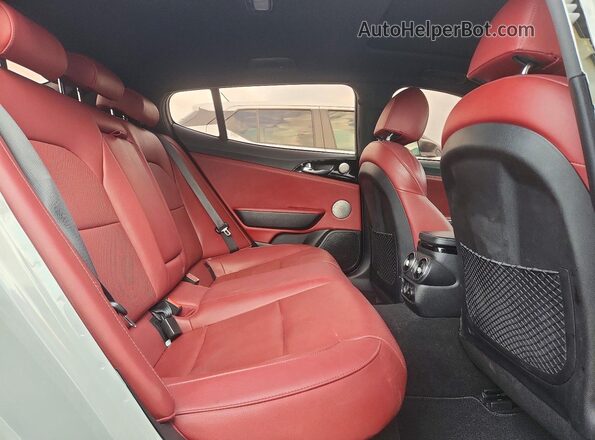 KNAE35LD2P6127975 2023 KIA STINGER Gray Widok tylnych siedzeń