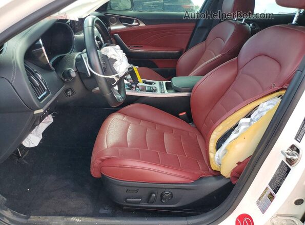 KNAE55LC2P6130053 2023 KIA STINGER White Vista del salpicadero