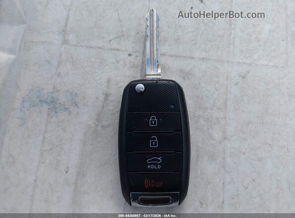 KNAFX4A69G5535077 2016 KIA FORTE Silver Vista del salpicadero