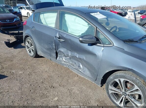 KNAFX5A86G5627075 2016 KIA FORTE Black 