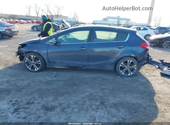 KNAFX5A86G5627075 2016 KIA FORTE Black 