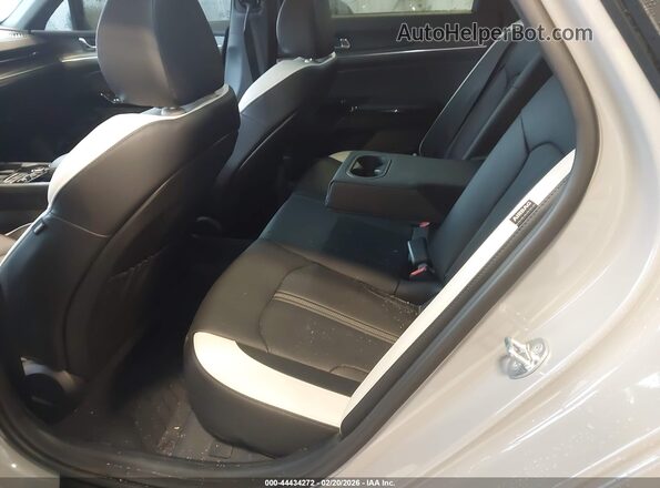 KNAG64J73S5329777 2025 KIA K5 Gray 