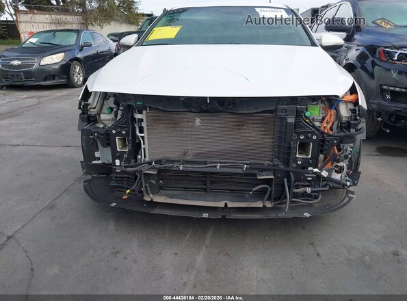 KNAGV4LD8H5011040 2017 KIA OPTIMA PLUG-IN HYBRID White Вид задньої частини салону
