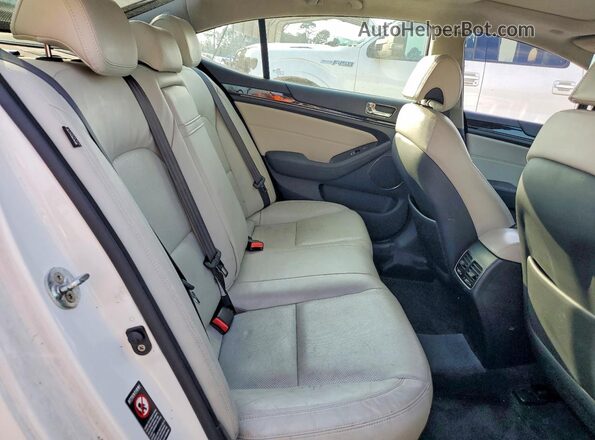 KNALN4D76G5209511 2016 KIA CADENZA White Հետևի նստատեղերի տեսք