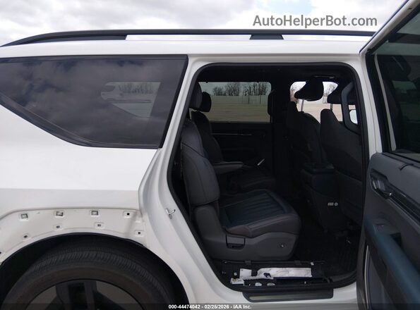 KNDAEFS57R6024839 2024 KIA EV9 White 