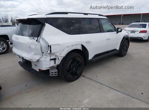KNDAEFS57R6024839 2024 KIA EV9 White 