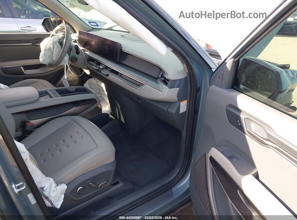 KNDAFFS55R6037165 2024 KIA EV9 Gray Вид салону спереду
