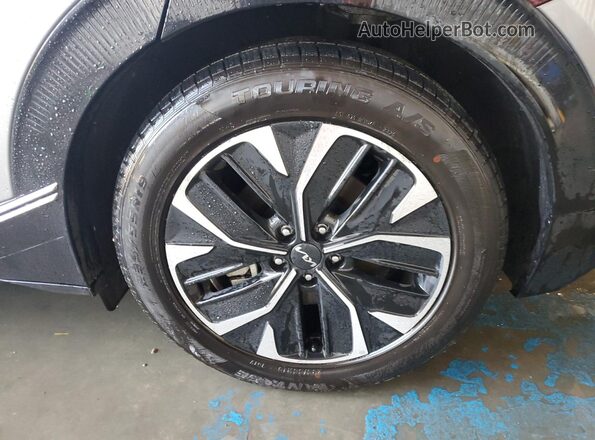 KNDC34LA7P5609910 2023 KIA EV6 Gray 