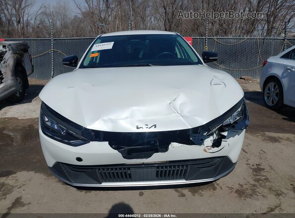 KNDC34LB3R5204686 2024 KIA EV6 White 
