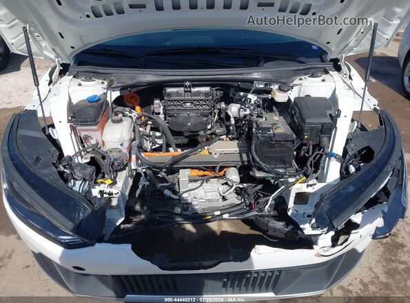 KNDC34LB3R5204686 2024 KIA EV6 White 